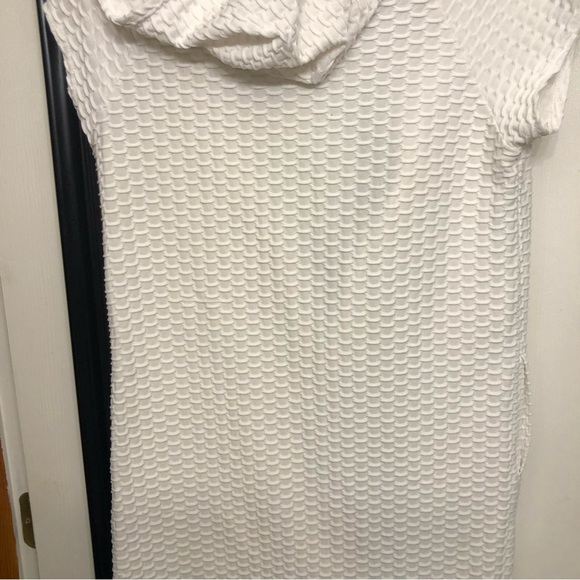 Jordan Taylor size small white hooded zip cover up with pockets waffle knit - Picture 11 of 11